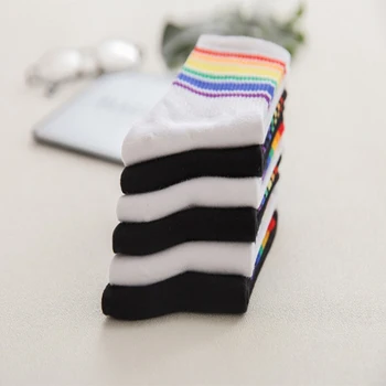 1Pair Lete Harajuku dámske Ponožky Bavlna Rainbow Pruhy Ponožky Vianočné Módne Bežné Príliv Ponožky kórejský Vianočný Darček