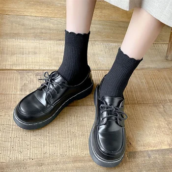 Jednofarebné Žena Ponožky Lolita Kawaii Roztomilé Čierne Biele Ponožky kórejský Štýl, Módne Dievčatá Študentov Dlhé Ponožky pre Vianočné Darčeky