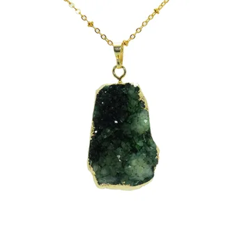 Náhodné Šperky Green Crystal reťazca náhrdelník prírodné geode druzy prívesok ženy náhrdelník zlatom ráme surového kameňa náhrdelník s príveskom