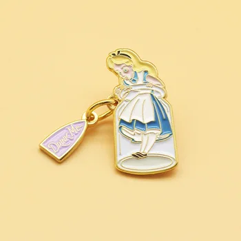 Vážení ste Princezná Alice Cartoon Brošňa Roztomilý Osobnosti Oblečenie, Dekorácie Kovové Odznak Školy Taška Pin Anime Príslušenstvo