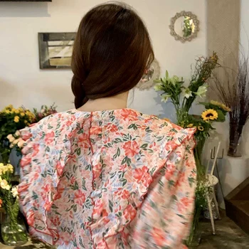 Košele Ženy Topy kórejský Štýl Lete Polovičný Rukáv Fashion Rozstrapatené Prairie Elegantný Kvetinový All-zápas Temperament Mujer 2021 Oblečenie