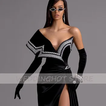 Velour Morská víla Večerné Šaty 2021 Luxusný Sexy Perličiek Black One-Ramenný plesové Šaty, Elegantné Bočné Split Party Šaty šaty de soirée